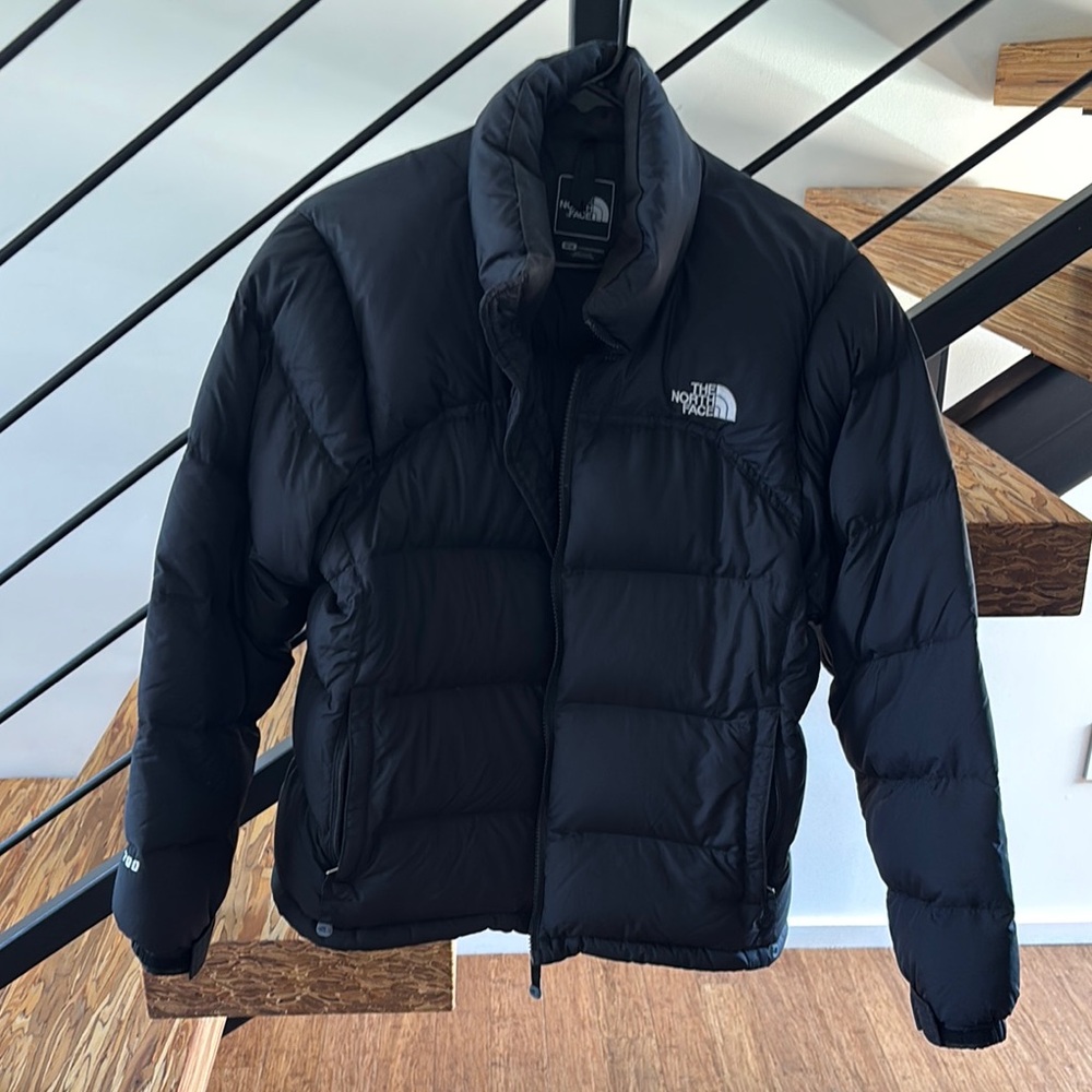 The North Face Black Puffer Jacket Insulated Outdoor Essential